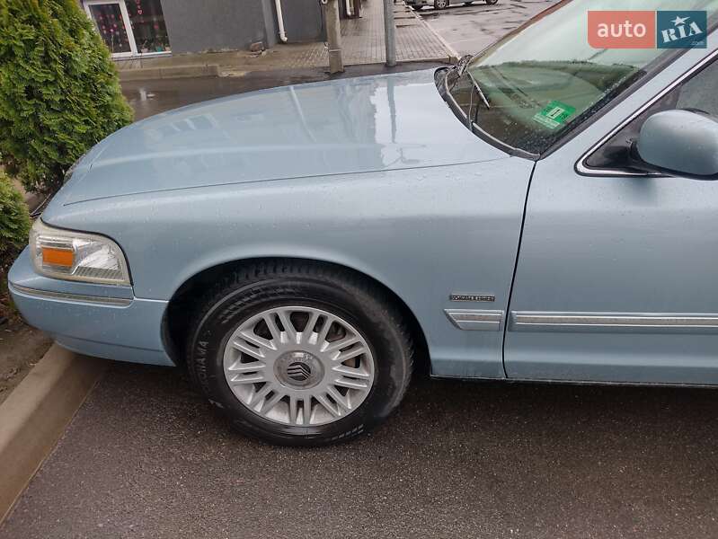 Седан Mercury Grand Marquis 2010 в Киеве