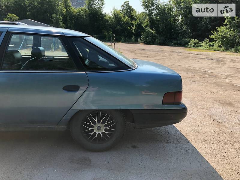 Седан Mercury Sable 1989 в Днепре