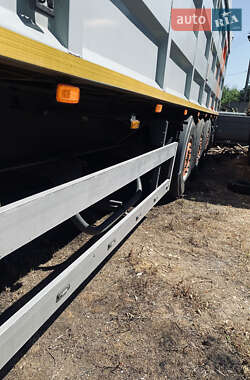 Зерновоз - полуприцеп Merker M 300 2006 в 