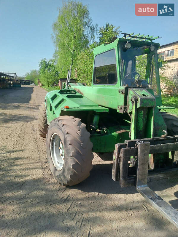 Телескопічні навантажувачі Merlo Panoramic 2005 в Тростянці