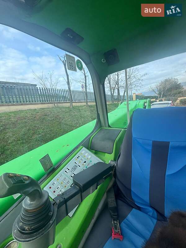 Телескопический погрузчик Merlo Roto 2005 в Черновцах