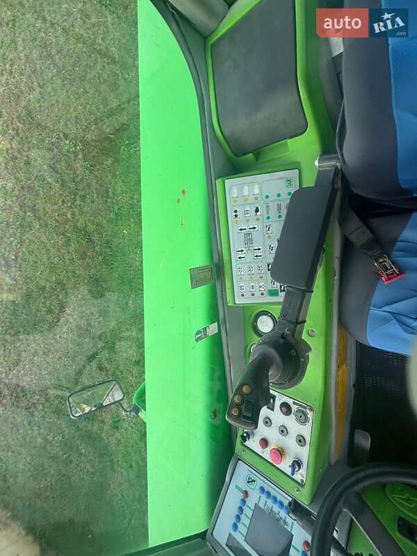 Телескопический погрузчик Merlo Roto 2005 в Черновцах