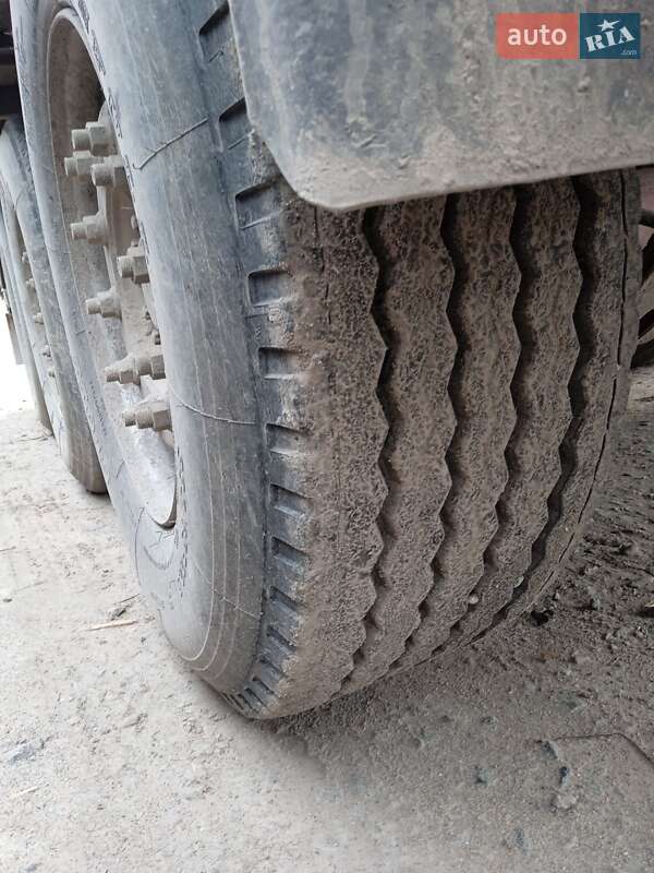 Контейнеровоз полуприцеп Meusburger MPS 2001 в Черновцах