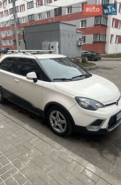 Хэтчбек MG 3 Cross 2013 в 
