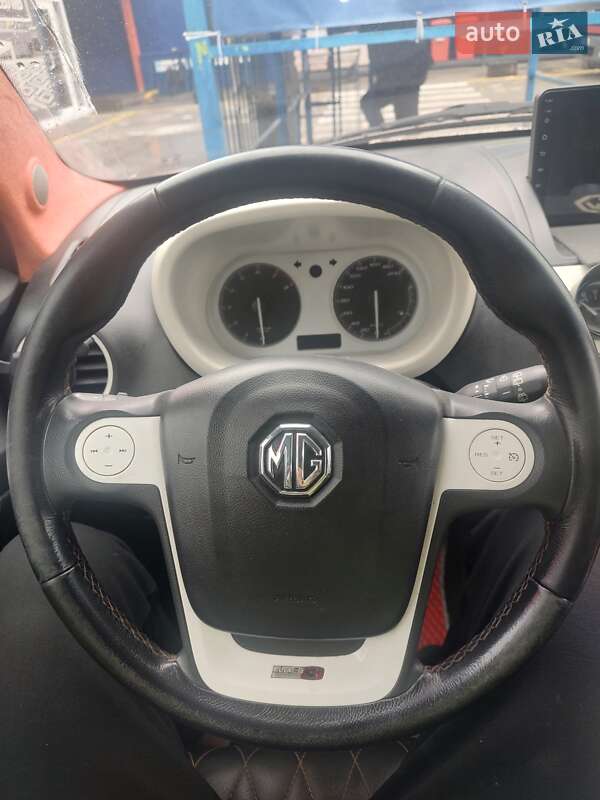 Хэтчбек MG 3 Cross 2014 в Черновцах