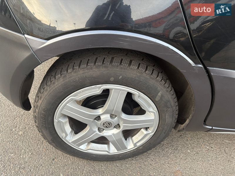 Хетчбек MG 3 Cross 2013 в Києві фото 8 Хетчбек MG 3 Cross 2013 в Києві