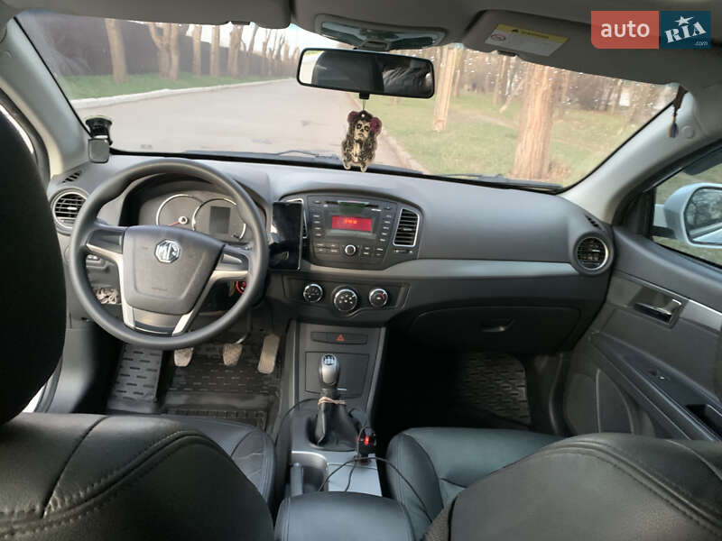 Седан MG 350 2013 в Кривом Роге