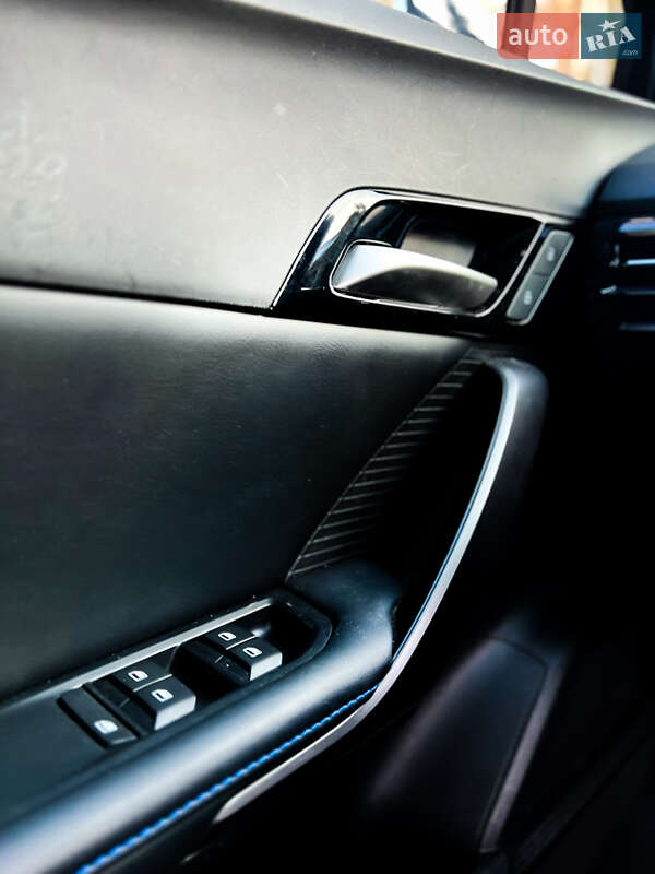 Хэтчбек MG 4 2023 в Киеве