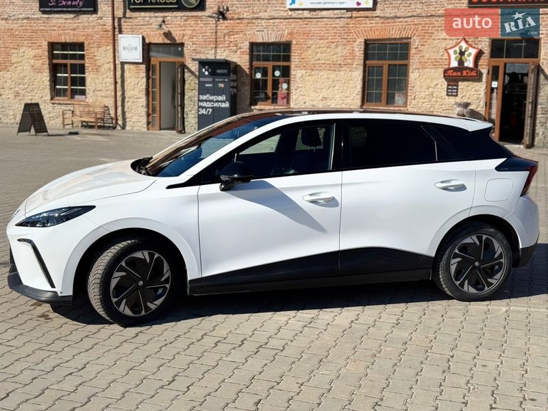 Хэтчбек MG 4 2023 в Бережанах