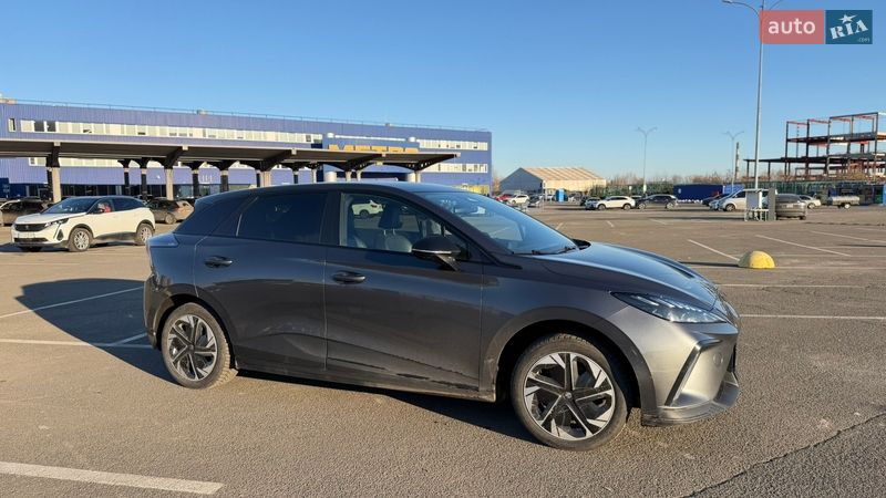 Хэтчбек MG 4 2023 в Киеве