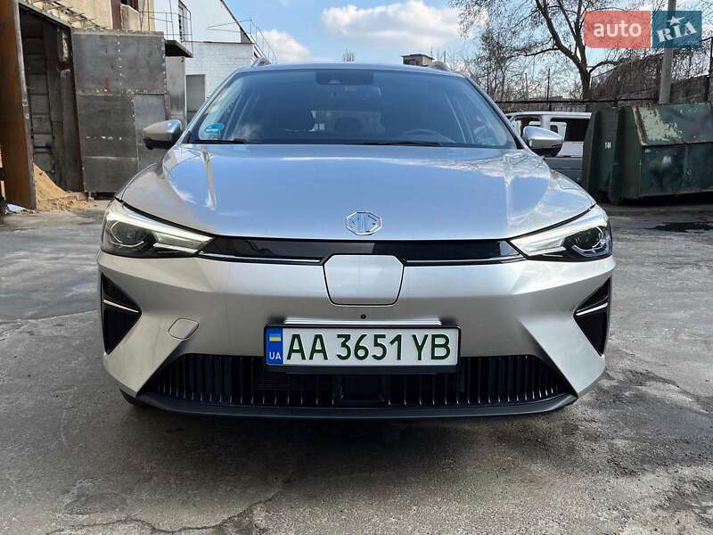 MG 5 EV 2023 MG 5 EV 2023