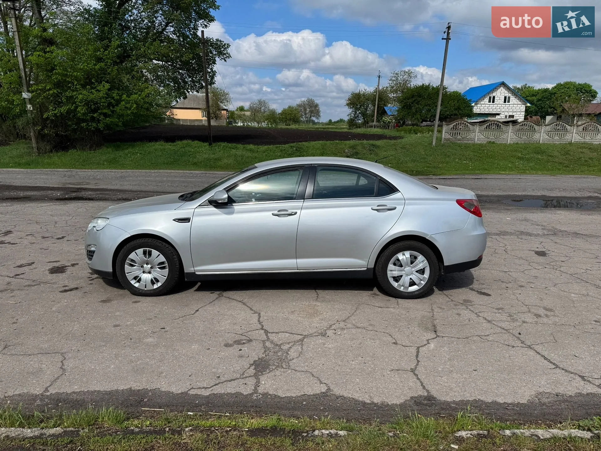 2012 MG 550 - мініатюра 11