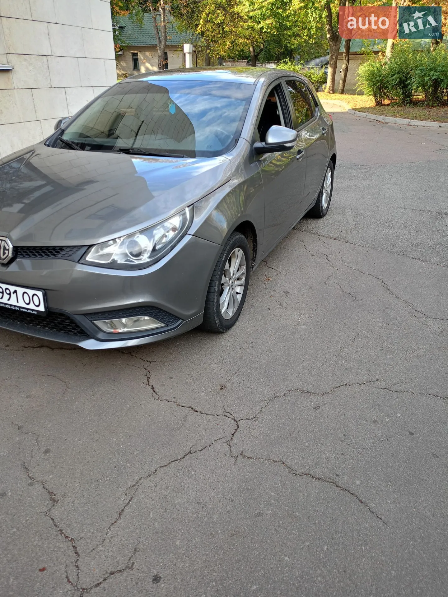 2013 MG 5 - мініатюра 5
