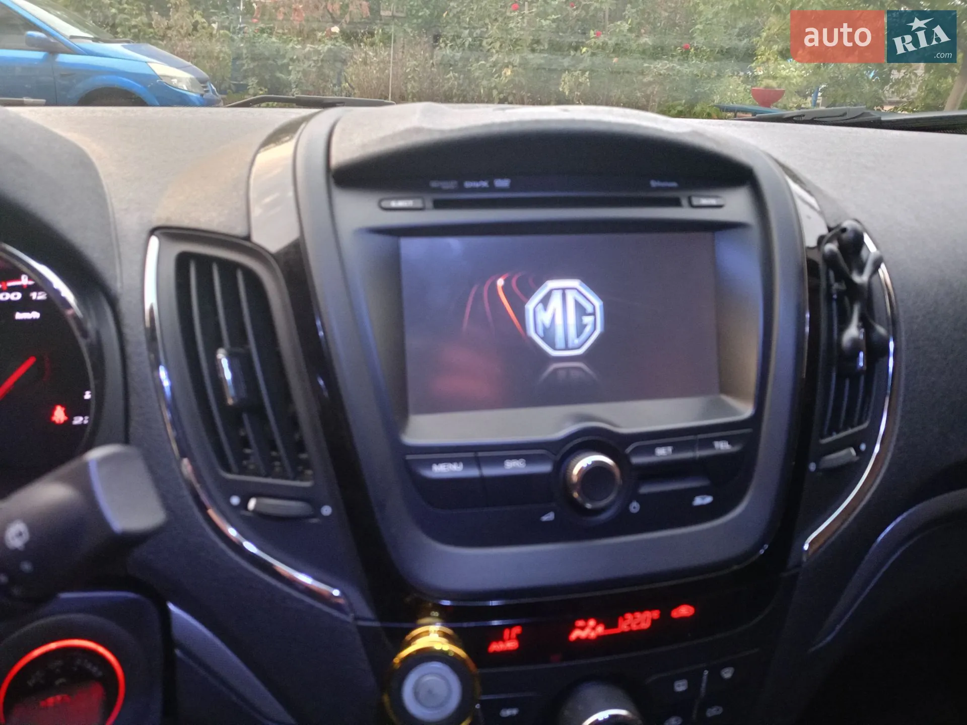 2013 MG 5 - мініатюра 10