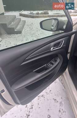 Седан MG 5 2021 в 