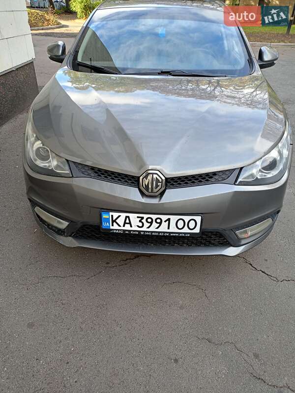 Хэтчбек MG 5 2013 в Киеве