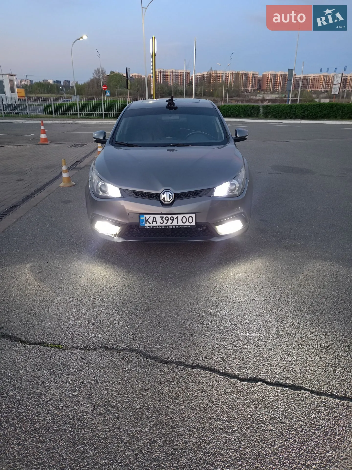 2013 MG 5 - мініатюра 19