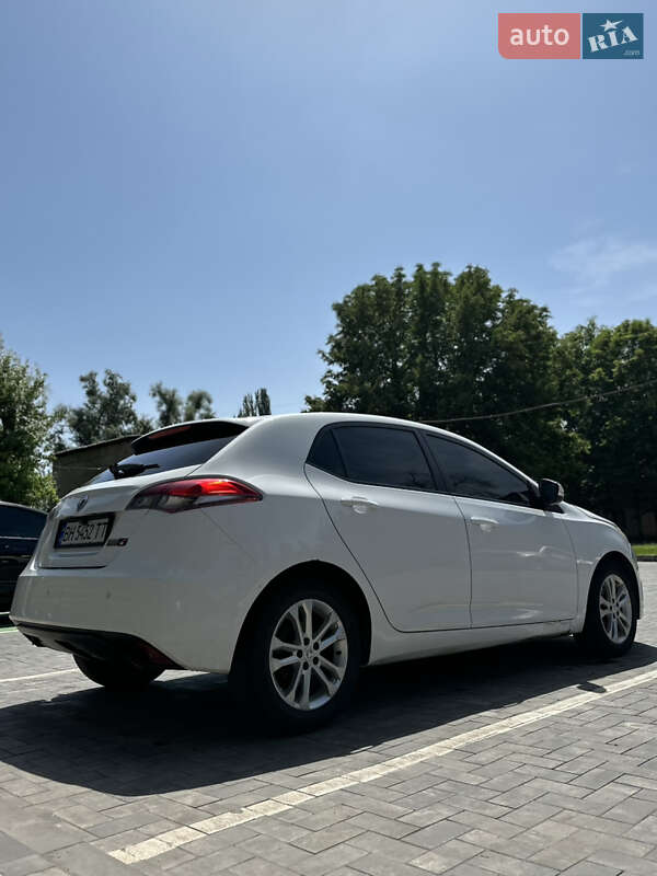 Хетчбек MG 5 2013 в Кривому Розі