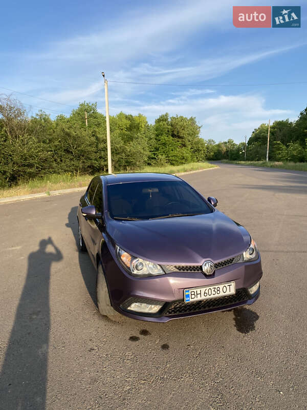 Хэтчбек MG 5 2013 в Березовке