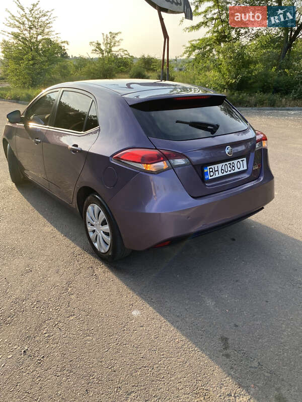 Хэтчбек MG 5 2013 в Березовке