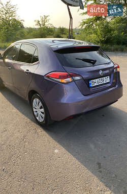 Хэтчбек MG 5 2013 в 