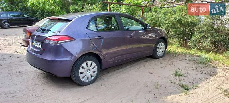 Хэтчбек MG 5 2013 в Горишних Плавнях