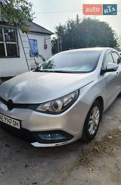 Хетчбек MG 5 2013 в Дніпрі