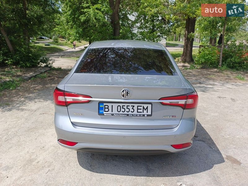 Седан MG 5 2019 в Кам'янському