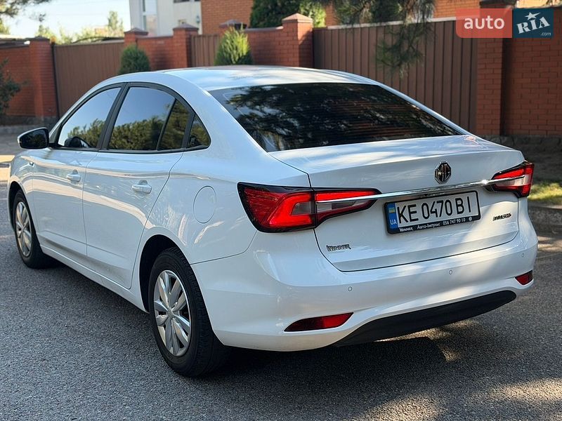 Седан MG 5 2022 в Дніпрі