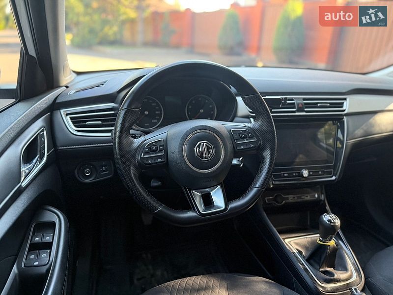 Седан MG 5 2022 в Дніпрі
