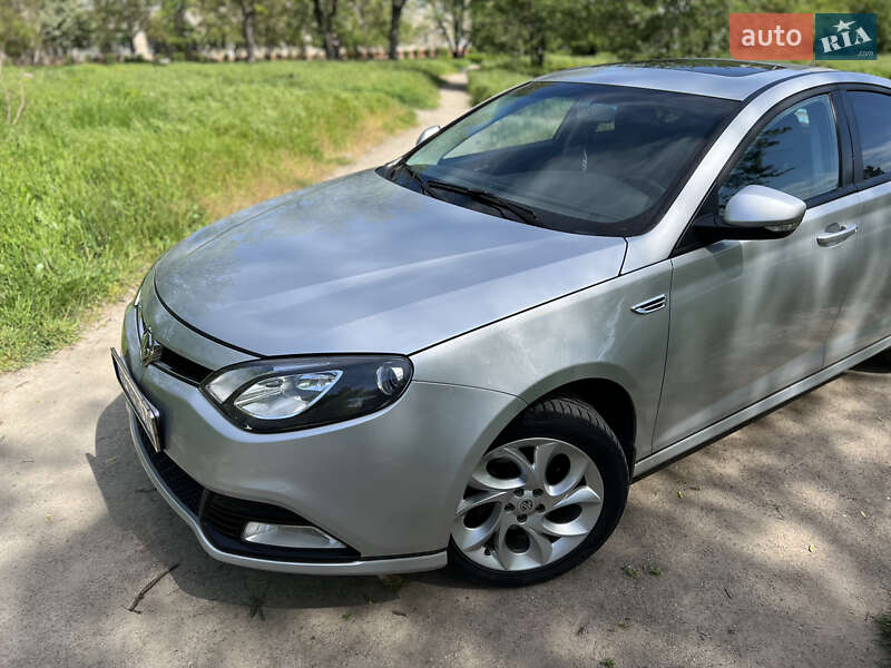 Лифтбек MG 6 2013 в Запорожье