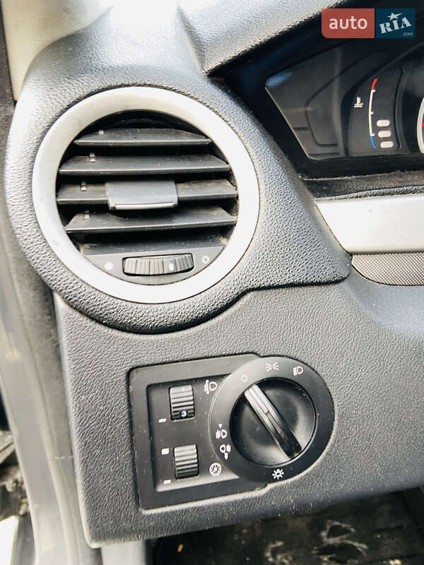 Лифтбек MG 6 2013 в Киеве фото 30 Лифтбек MG 6 2013 в Киеве