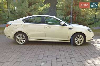 Фастбэк MG 6 2012 в 