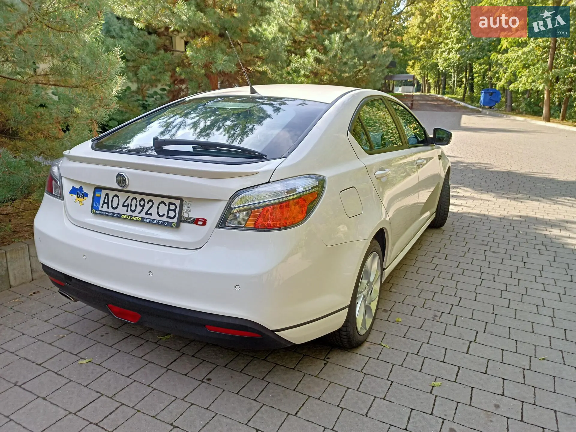 2012 MG 6 - мініатюра 5