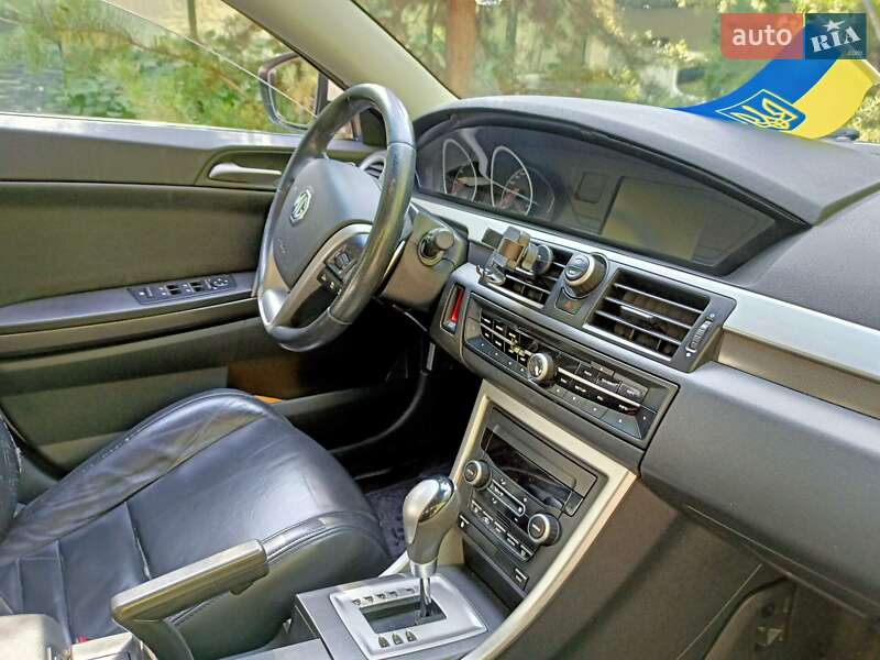 Фастбэк MG 6 2012 в Мукачево