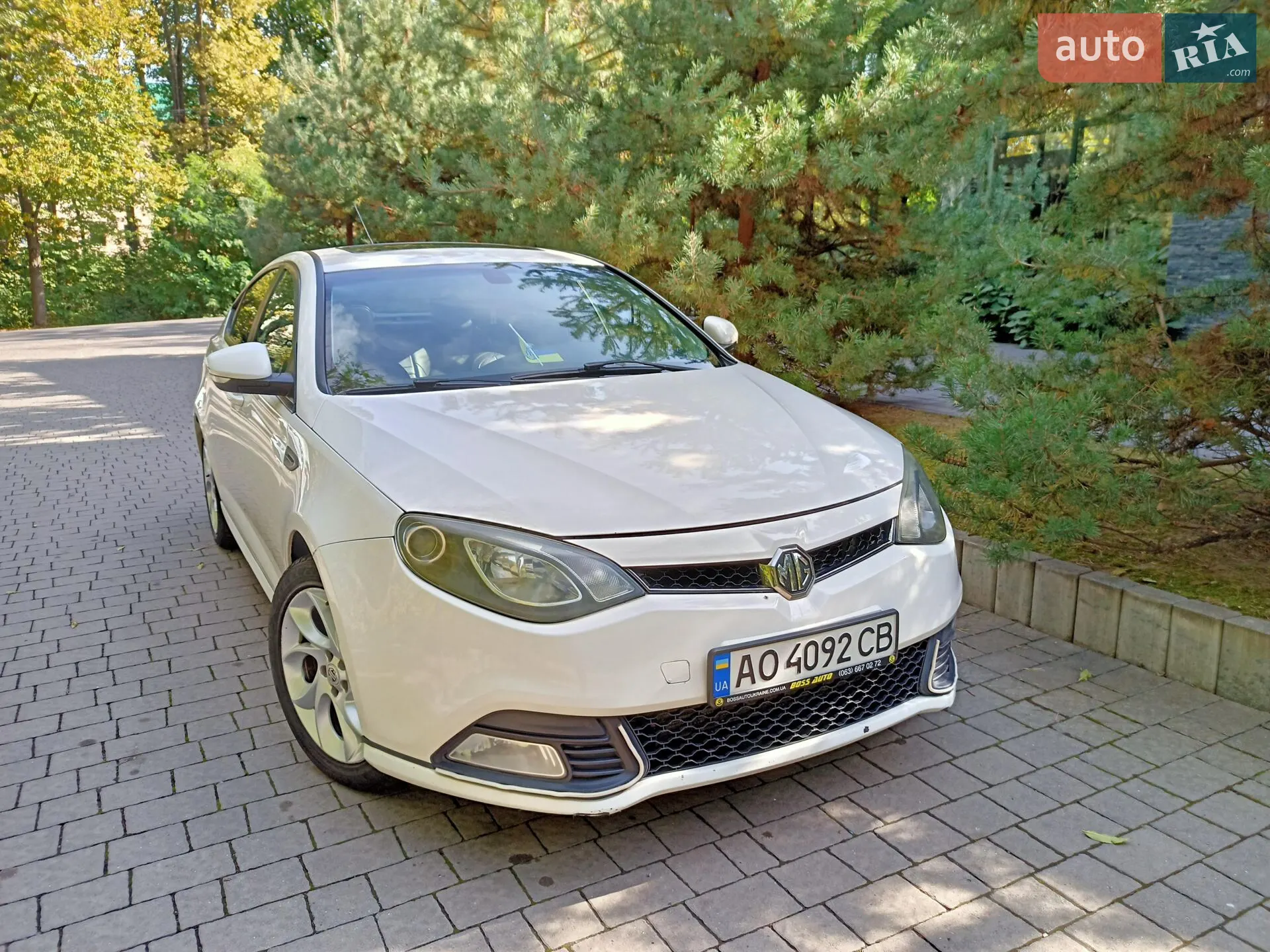2012 MG 6 - мініатюра 15
