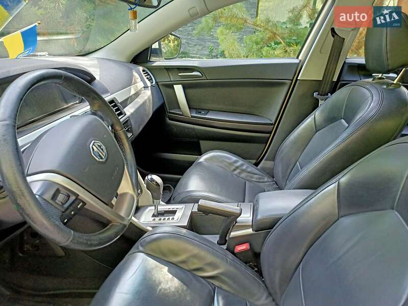 Фастбэк MG 6 2012 в Мукачево