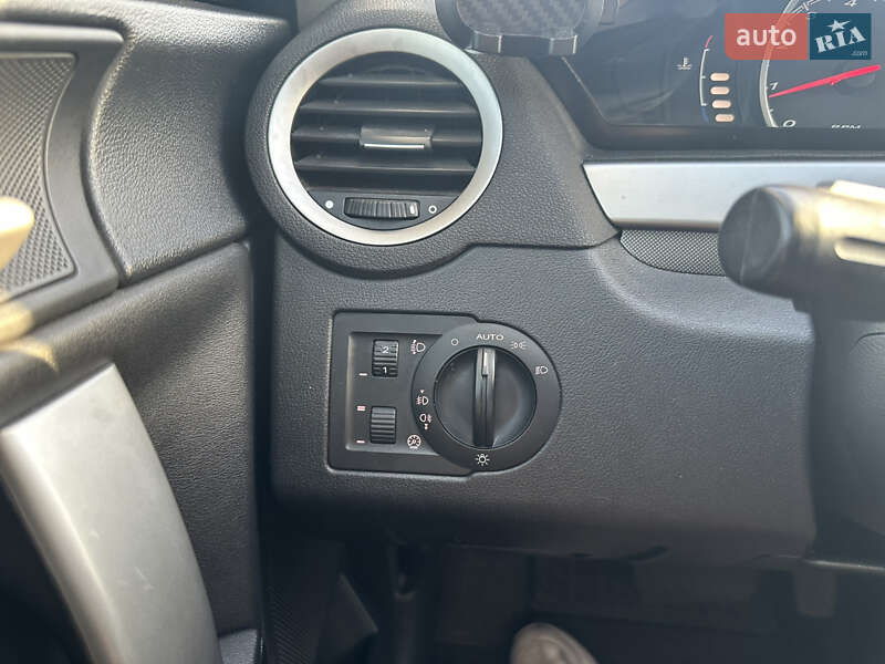 Седан MG 6 2013 в Буче