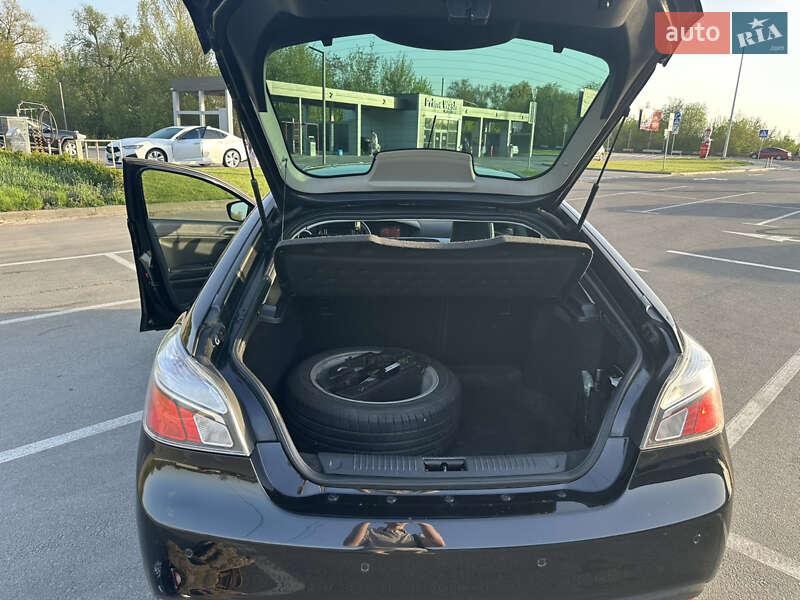 Седан MG 6 2013 в Буче