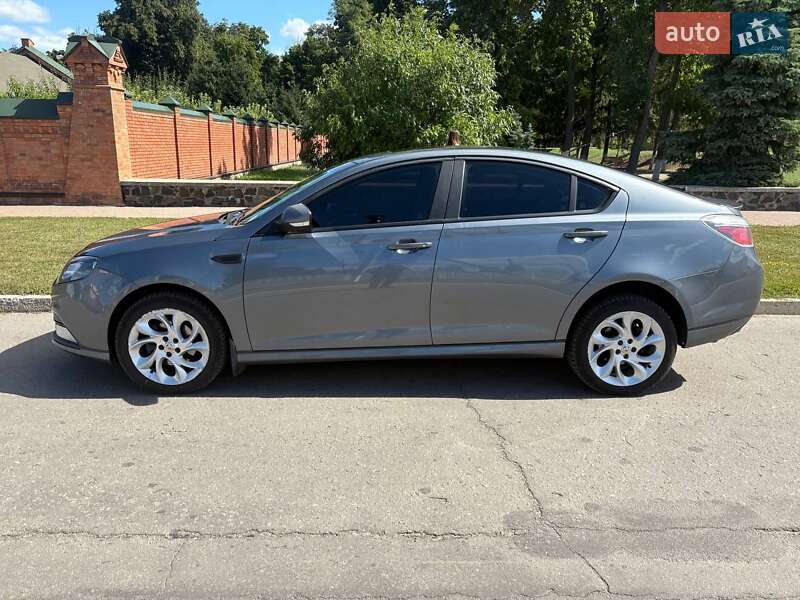 Фастбэк MG 6 2012 в Зенькове