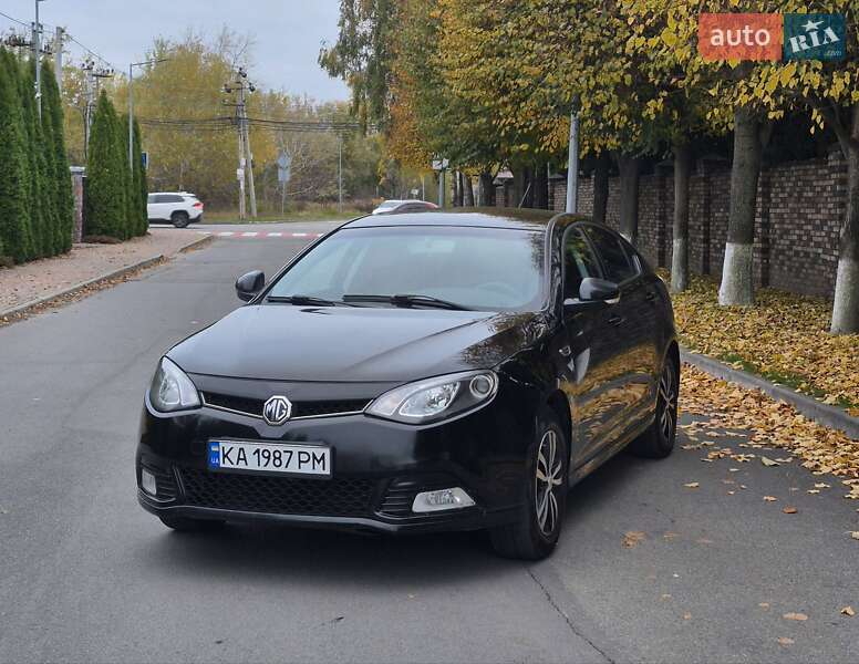Фастбэк MG 6 2013 в Киеве