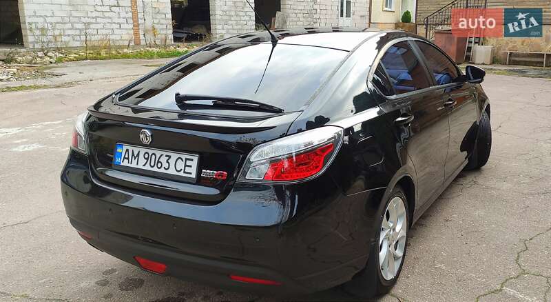 Фастбек MG 6 2012 в Житомирі