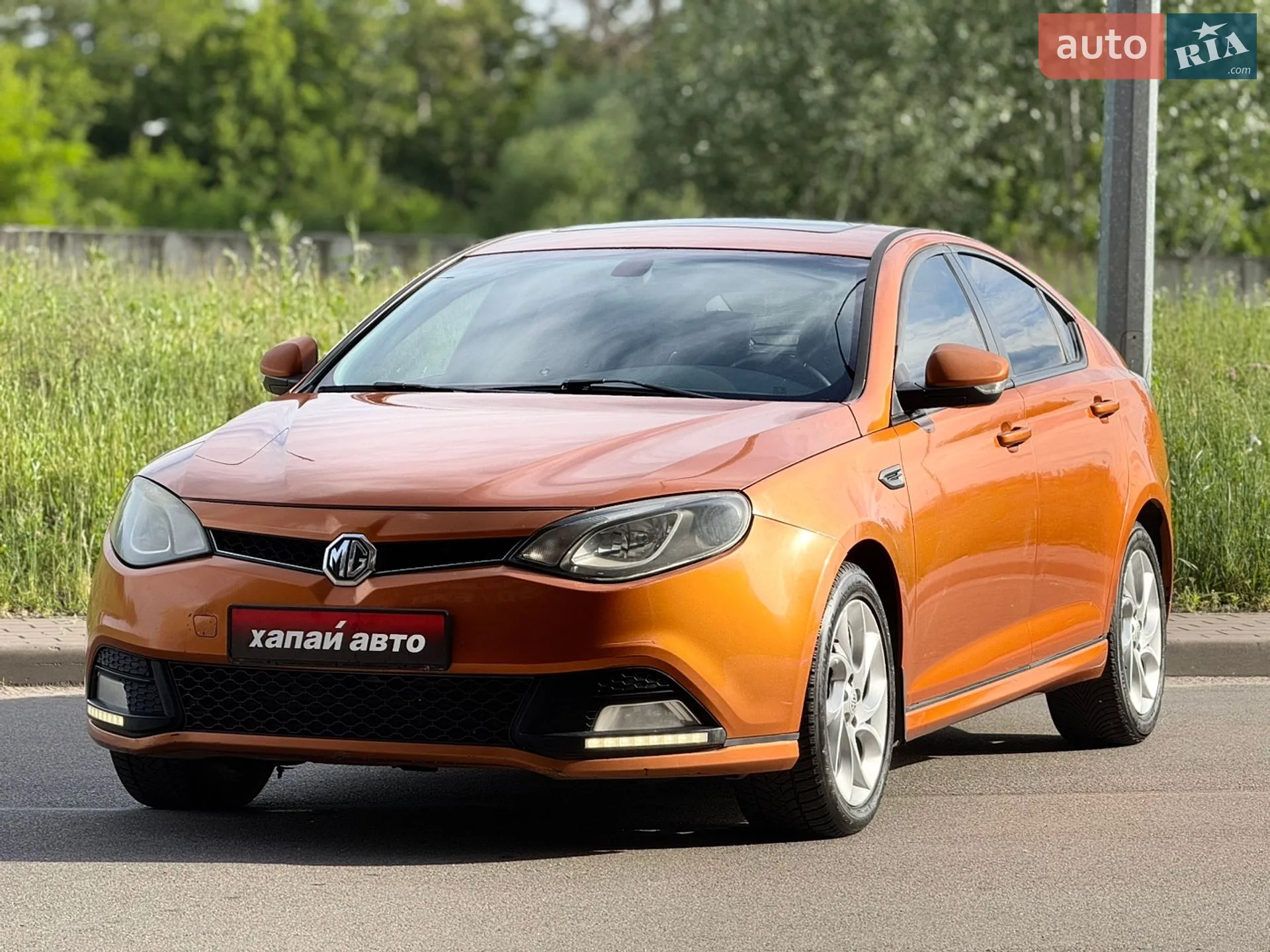 MG 6 2012