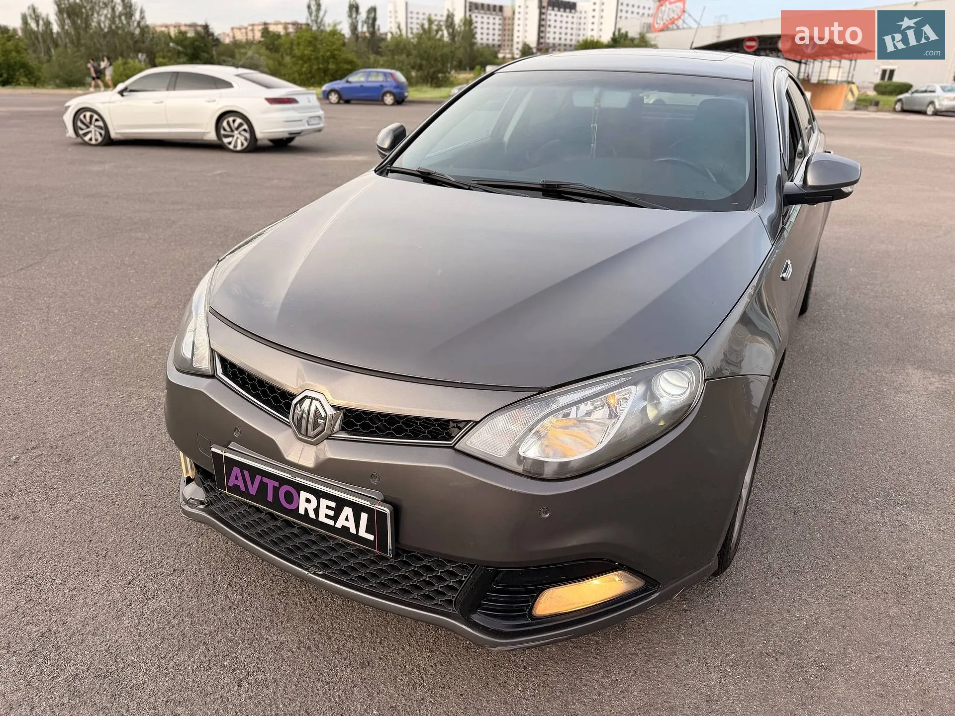 2013 MG 6 - мініатюра 16