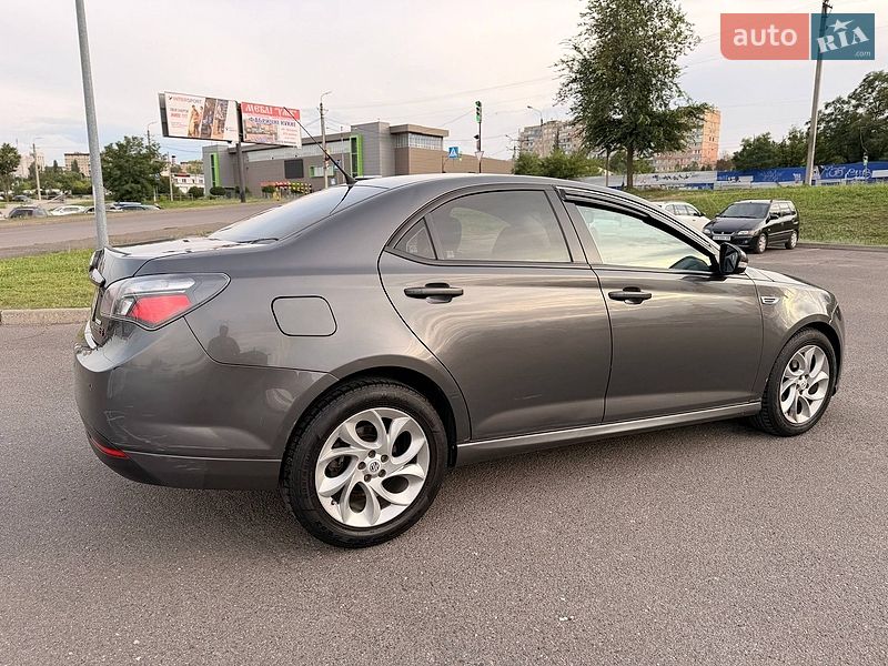 Седан MG 6 2013 в Кривом Роге