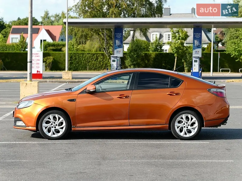 MG 6 2012