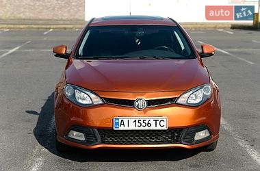 Фастбек MG 6 2012 в Києві