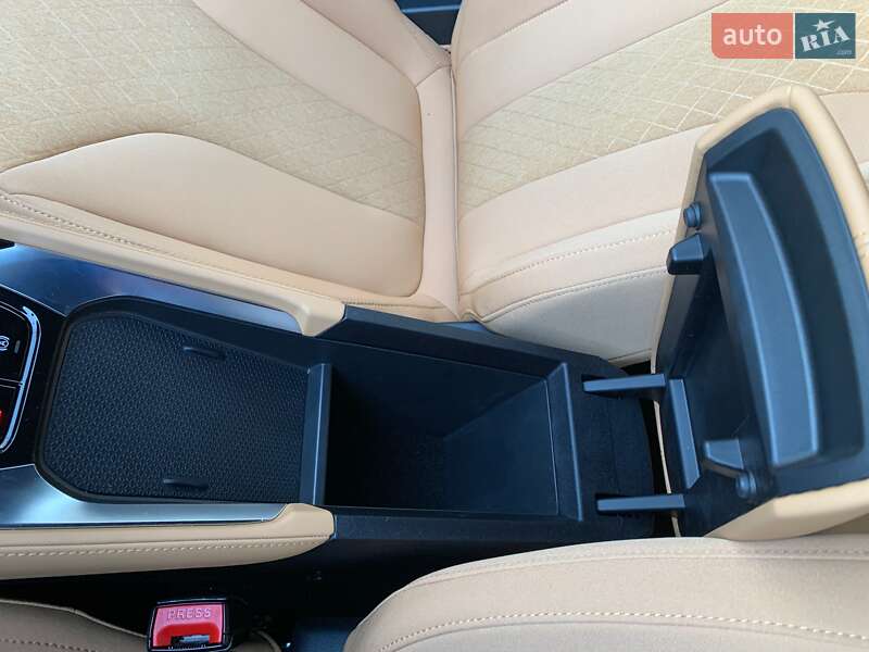 Внедорожник / Кроссовер MG EHS 2025 в Киеве