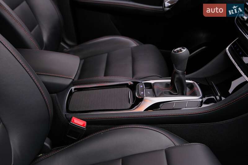 Внедорожник / Кроссовер MG HS 2022 в Киеве