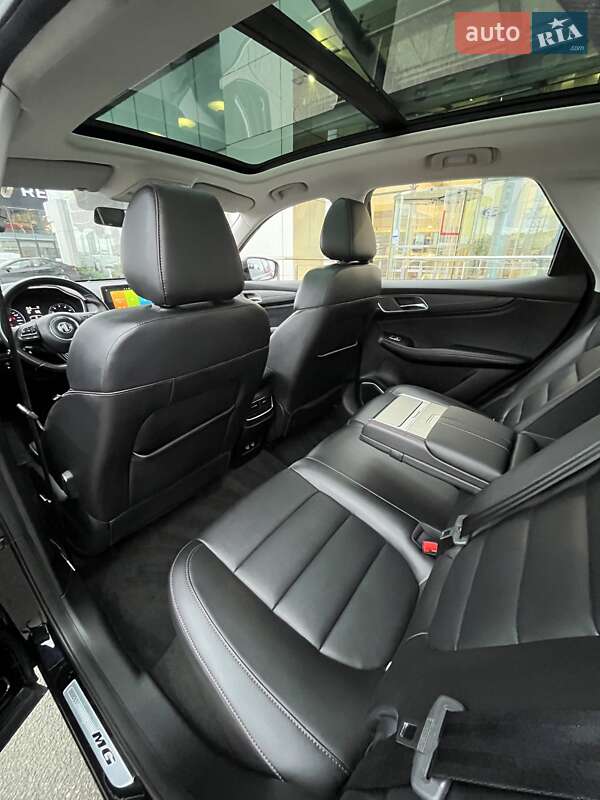 Внедорожник / Кроссовер MG HS 2021 в Киеве